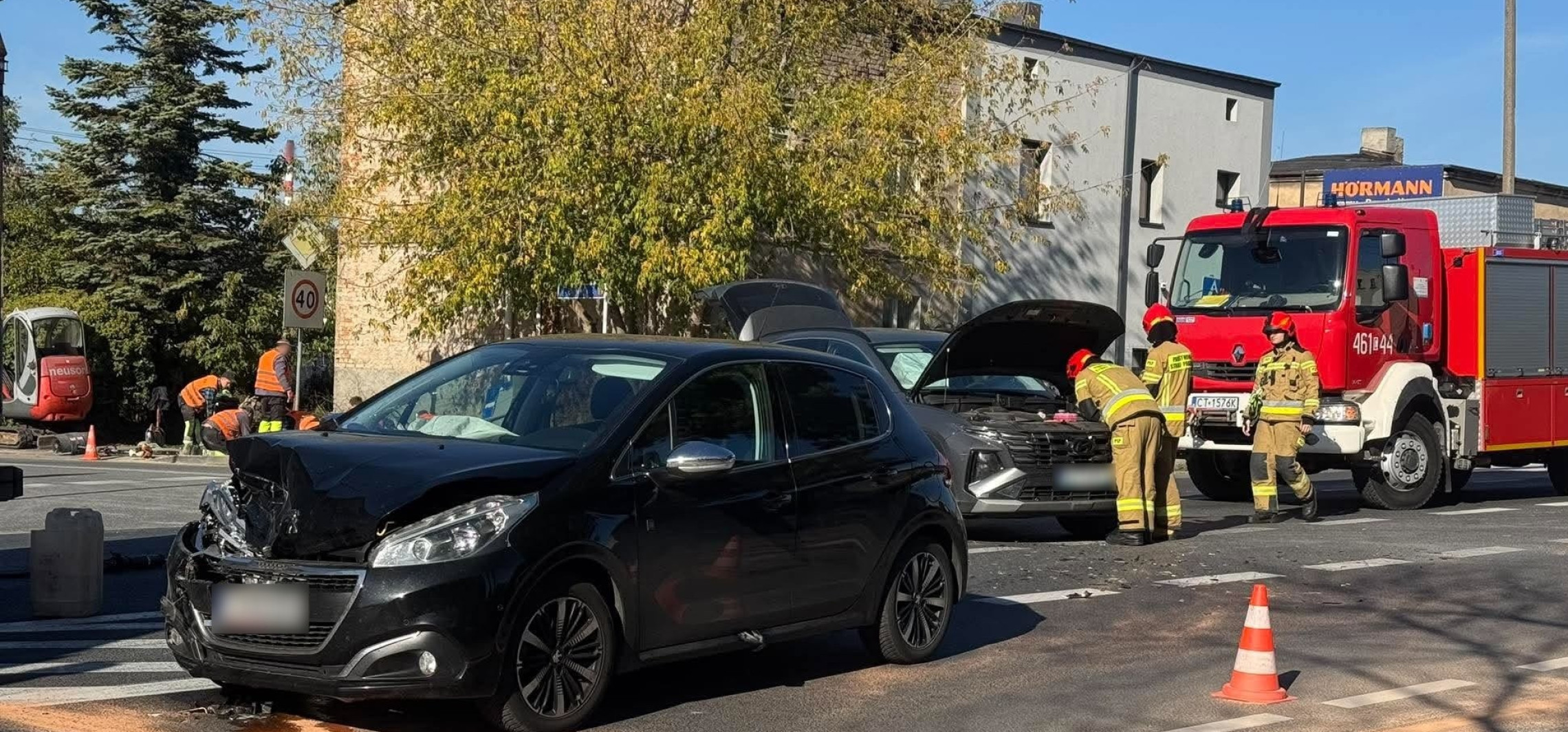 Zderzenie dwóch aut na Poznańskiej. Utrudnienia w ruchu
