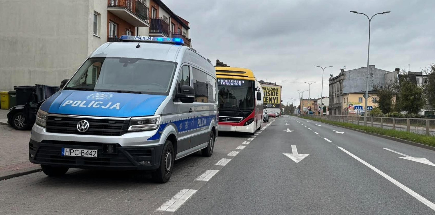 Inowrocław - Zderzenie samochodu z autobusem MPK