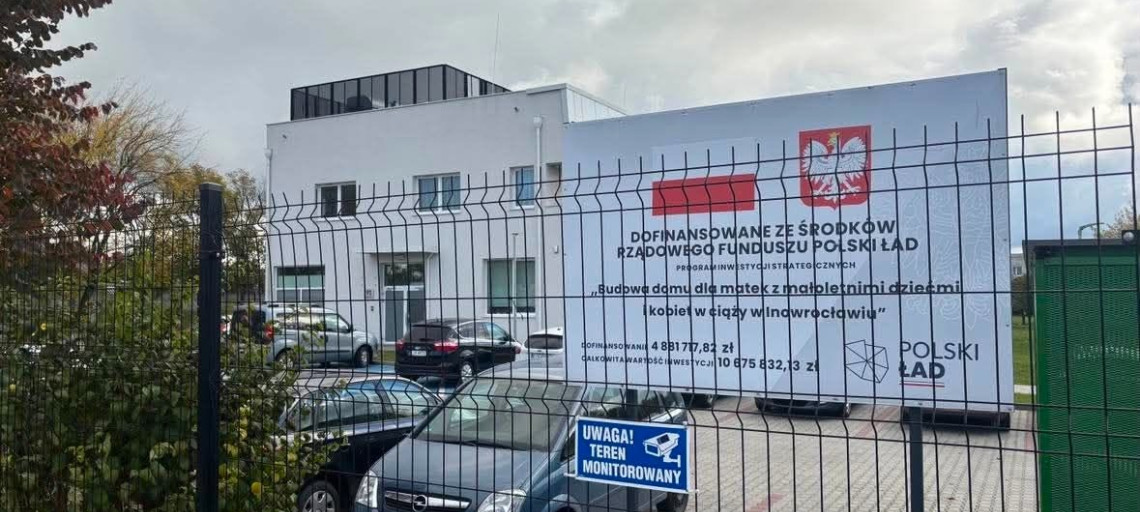 Powiat musiał oddać ponad 729 tys. zł za dom samotnej matki. Do tego odsetki