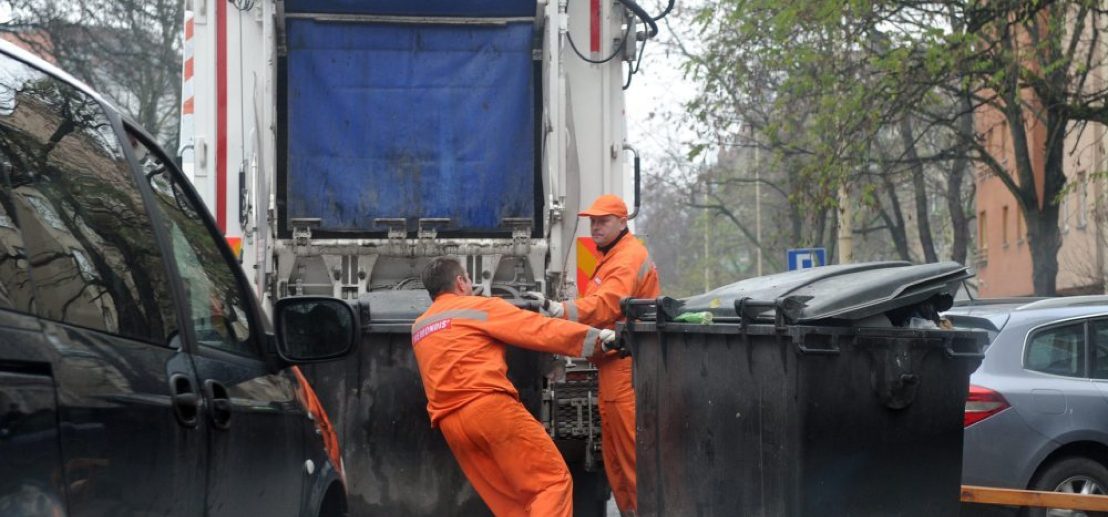 Kraj - Opłaty za wywóz śmieci wzrosły w ostatnim roku o ponad 30 proc.