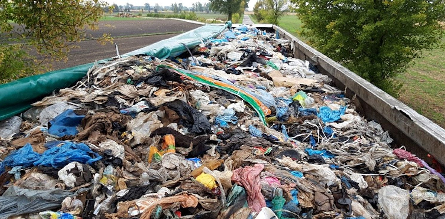 Region - Miał wieźć tylko plastiki. Kontrola wykazała co innego