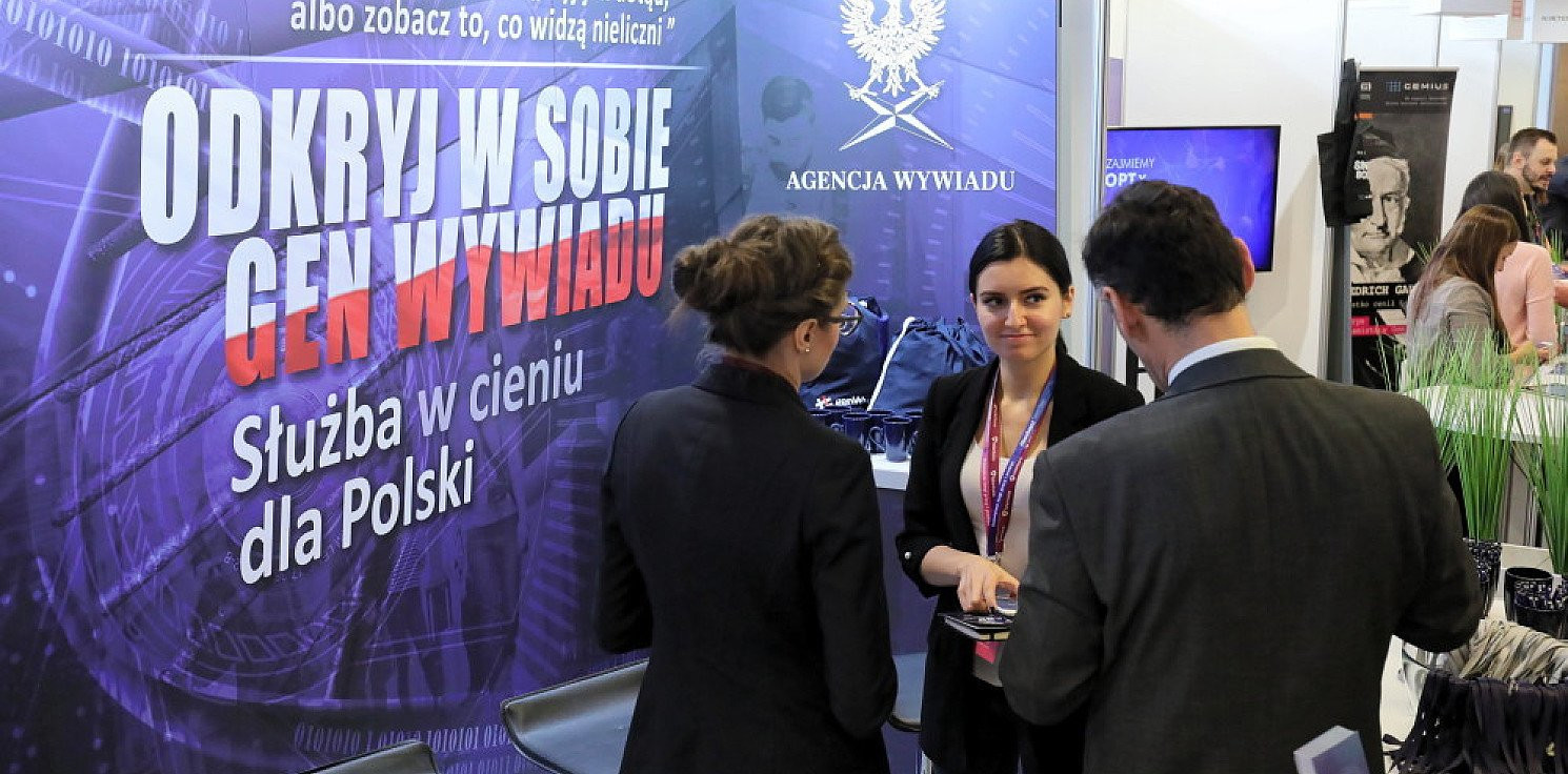 Kraj - Agencja Wywiadu szuka kandydatów po raz pierwszy na targach pracy