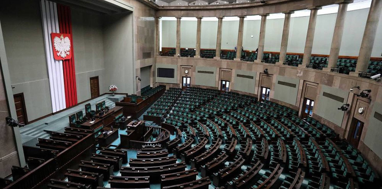Kraj - W Sejmie IX kadencji 176 debiutujących i powracających po przerwie posłów
