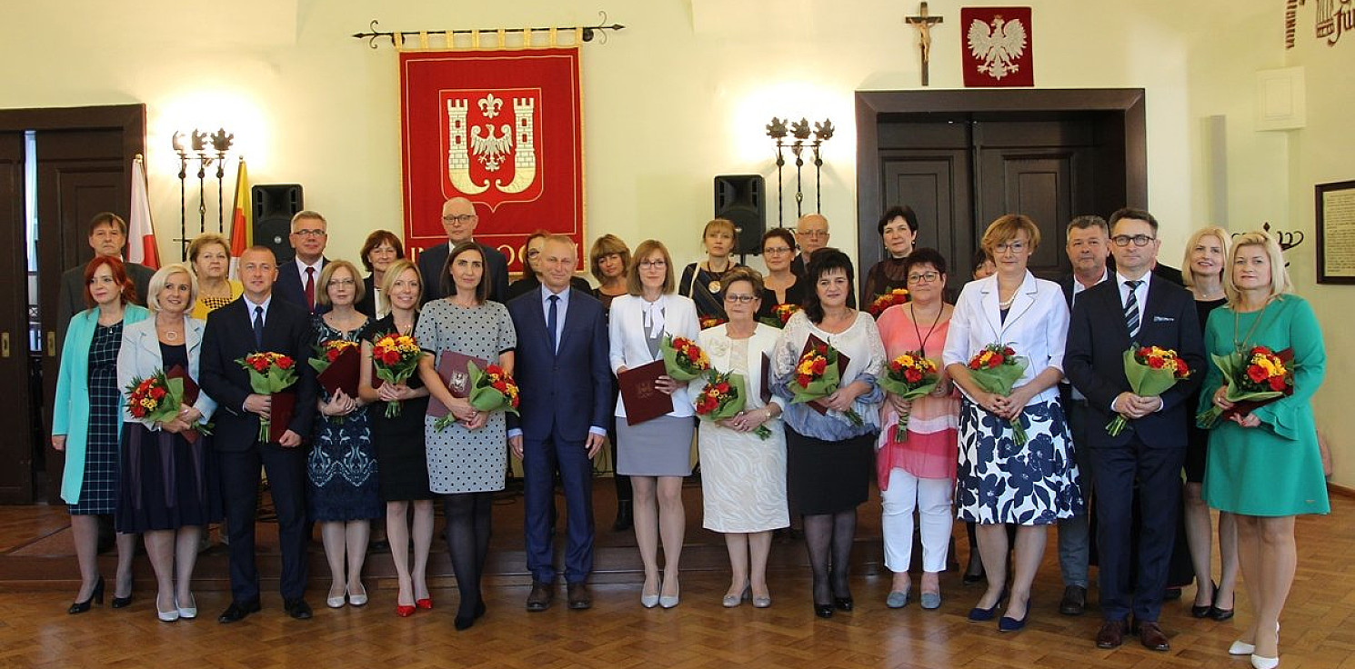 Inowrocław - Nauczyciele z nagrodami i odznaczeniami