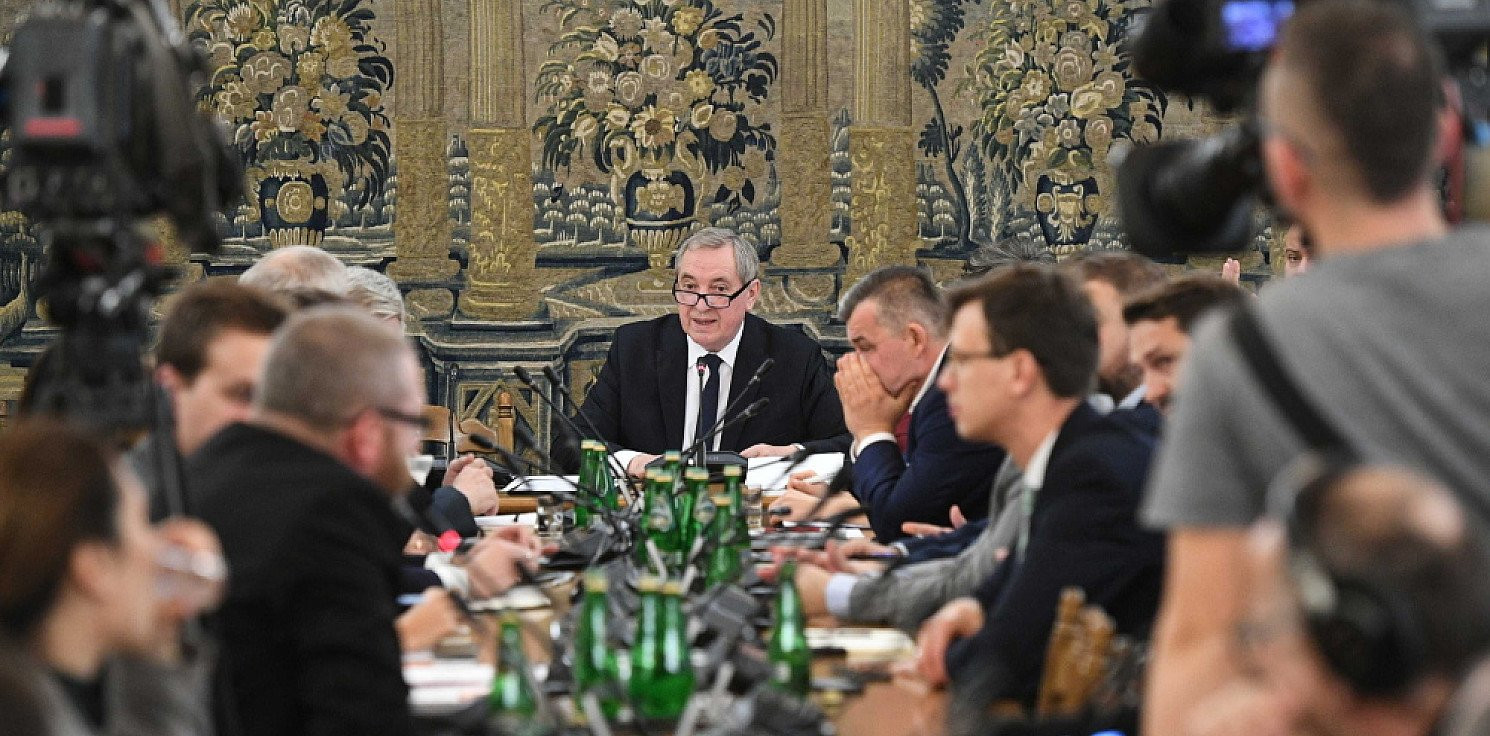 Kraj - Sejm: komisja za projektem o finansowaniu trzynastych emerytur z Funduszu Solidarnościowego