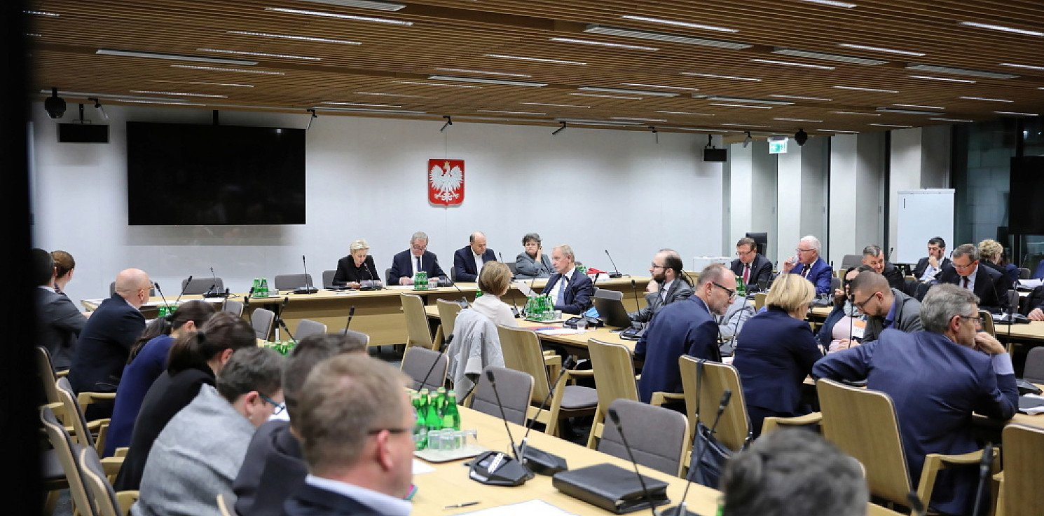 Kraj - Komisja finansów negatywnie o poprawce PSL–Kukiz'15 do projektu nowelizacji ustawy o akcyzie