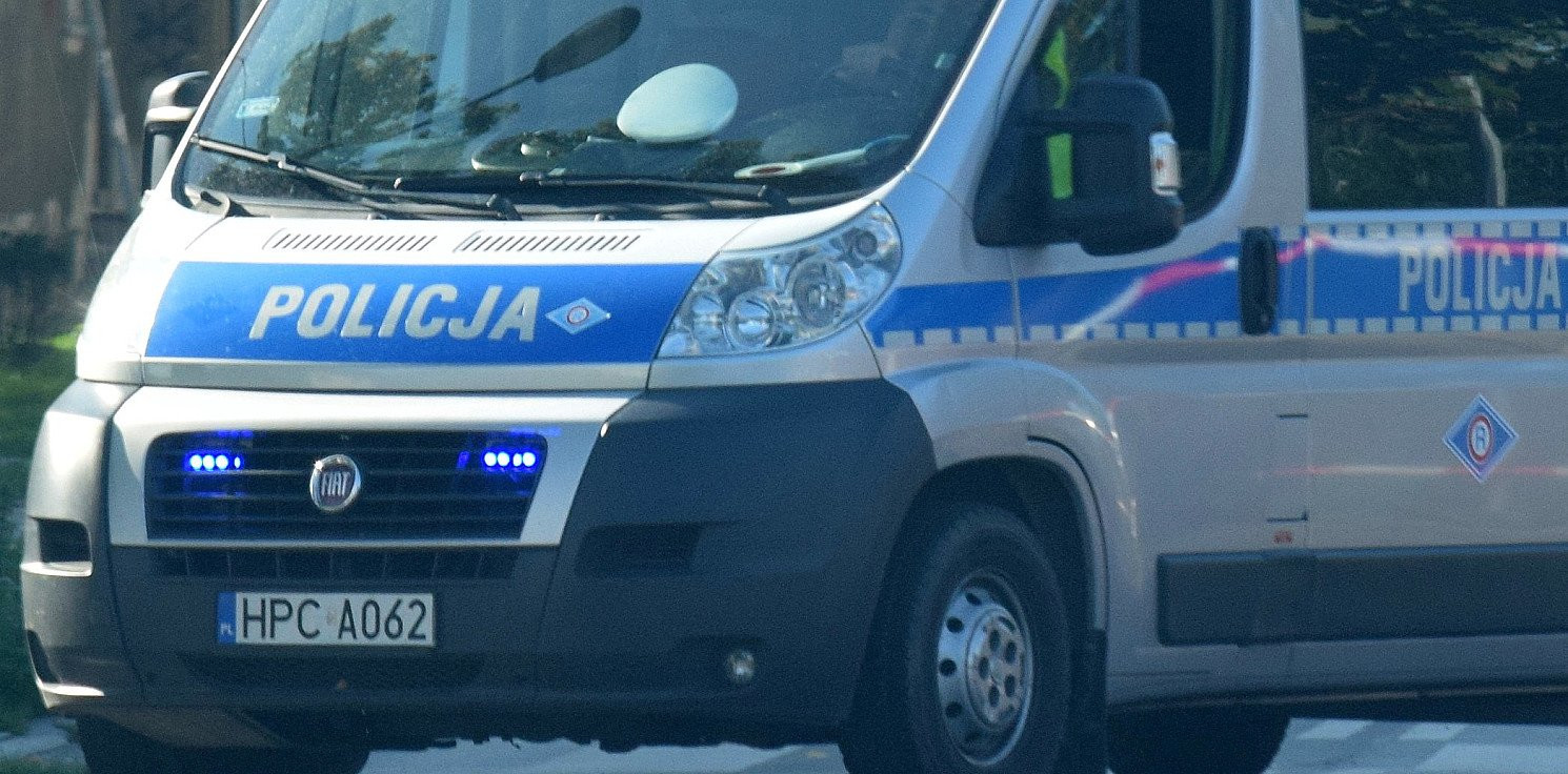 Inowrocław - Pod policyjną eskortą do szpitala