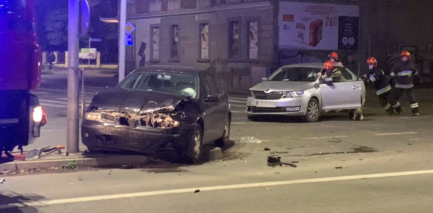 Inowrocław - Wieczorna kolizja w centrum Inowrocławia