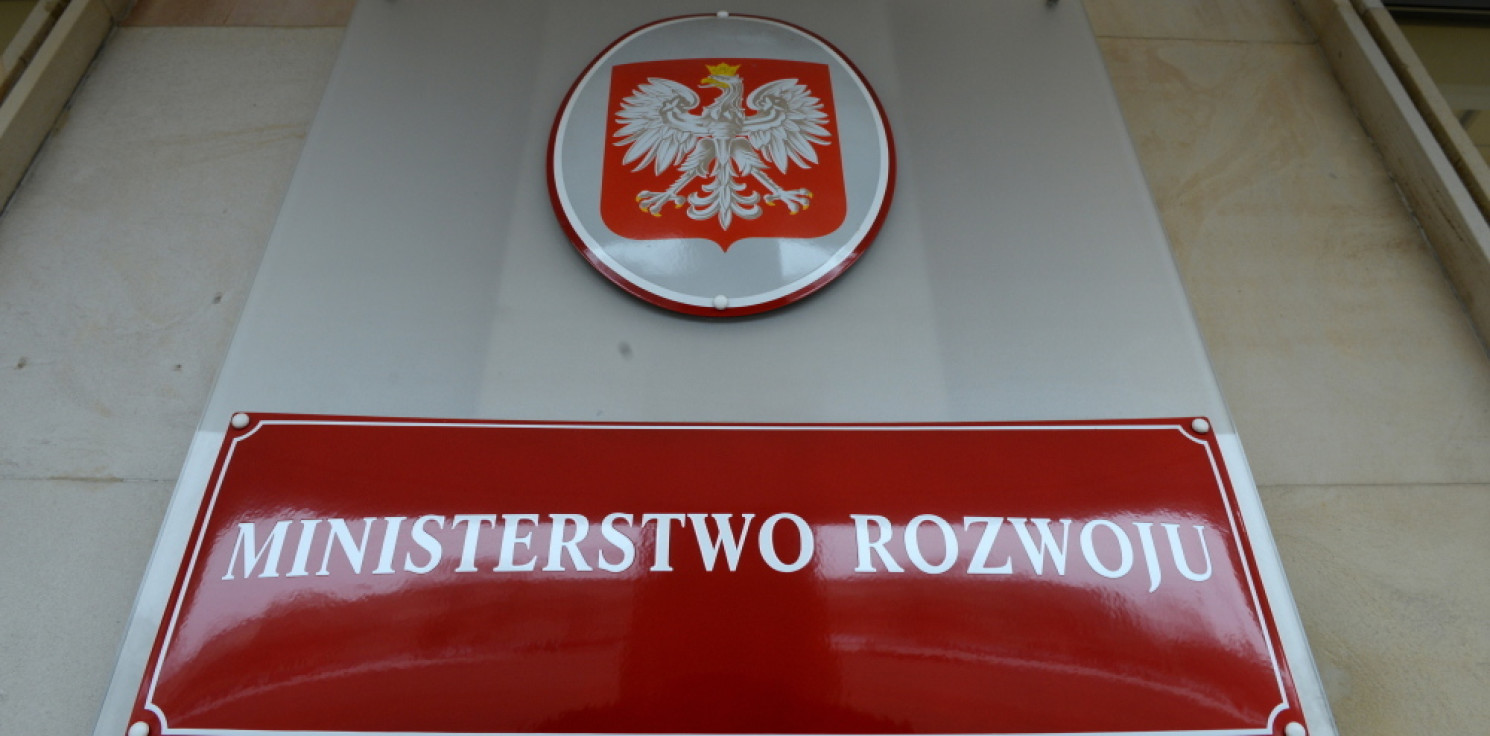 Kraj - Chęć korzystania z dotychczasowego Małego ZUS trzeba zgłosić do 8 stycznia