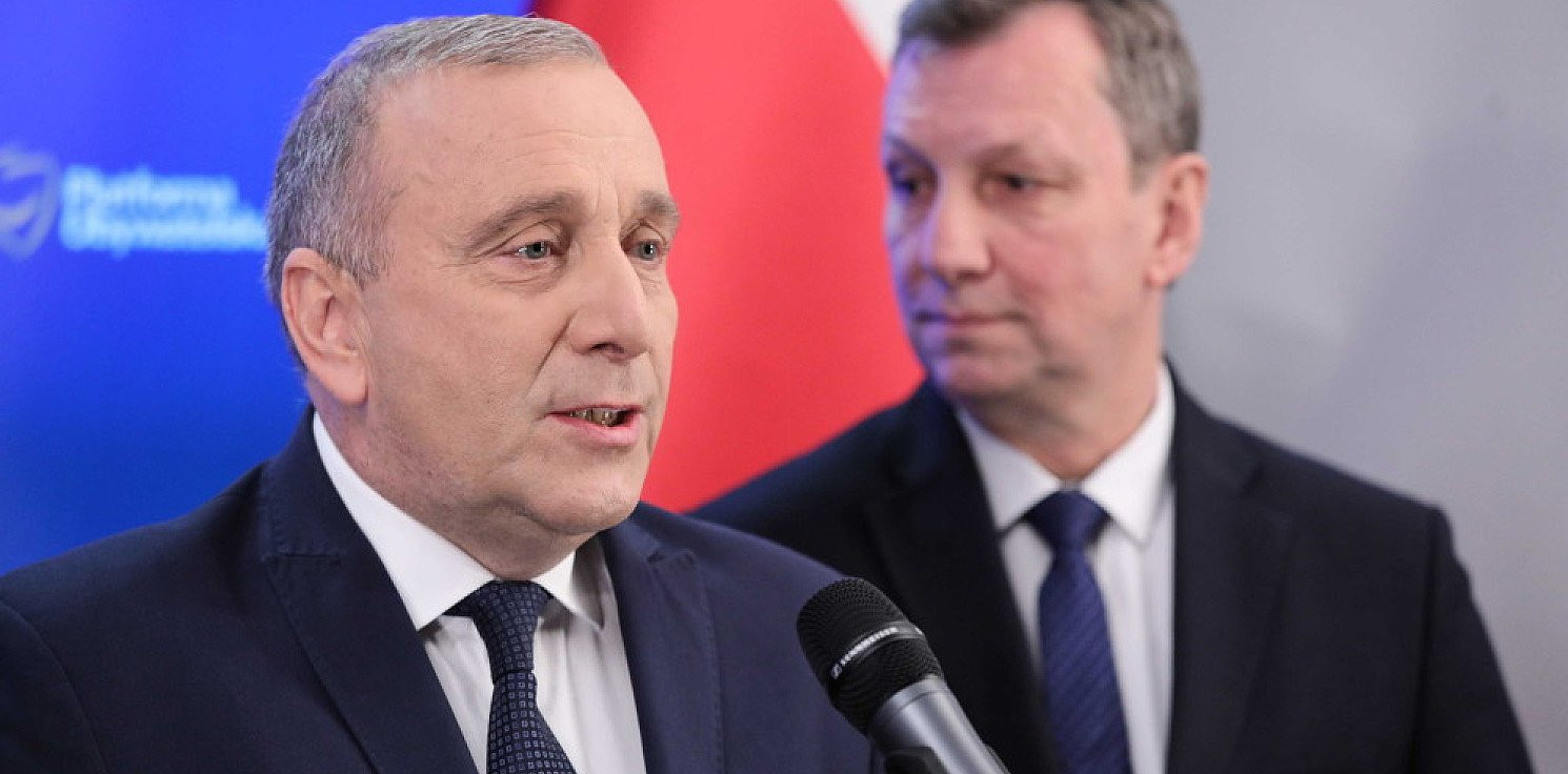 Kraj - Schetyna zrezygnował z kandydowania na szefa PO i rekomendował na to stanowisko Siemoniaka 