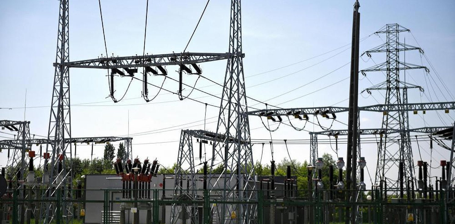 Kraj - Minister Sasin obiecuje - wzrost cen prądu dla odbiorców indywidualnych zrekompensujemy w 2021 r.