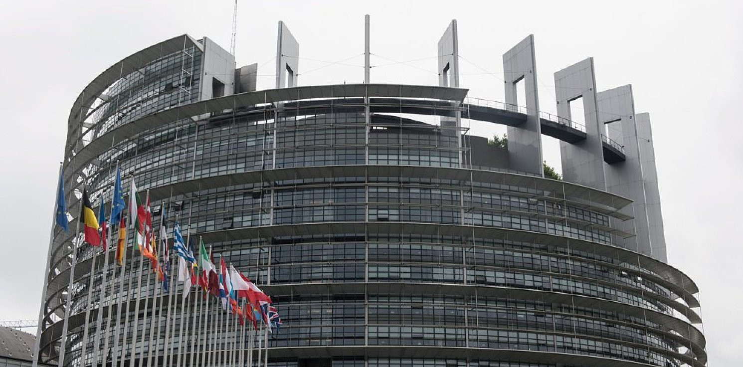 Świat - Komisja Europejska rozpoczyna konsultacje ws. płac minimalnych w całej UE
