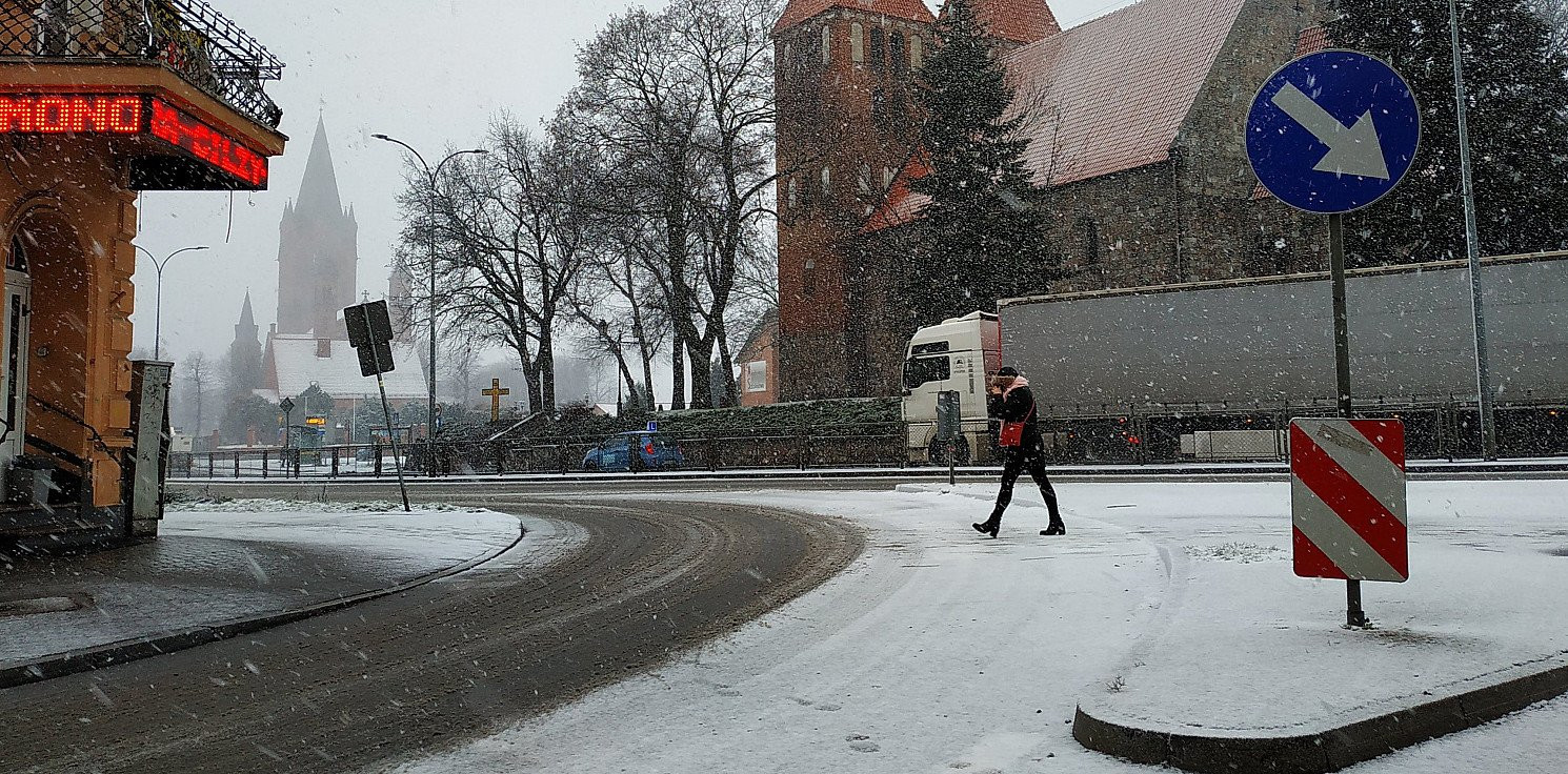 Inowrocław - Uwaga na śliskie drogi i chodniki