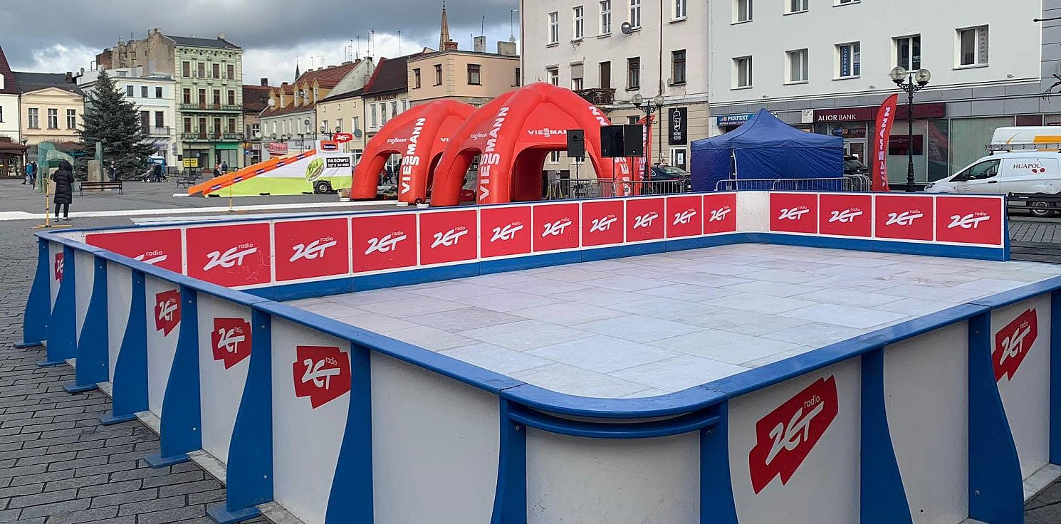 Inowrocław - Na Rynku powstaje zimowe miasteczko