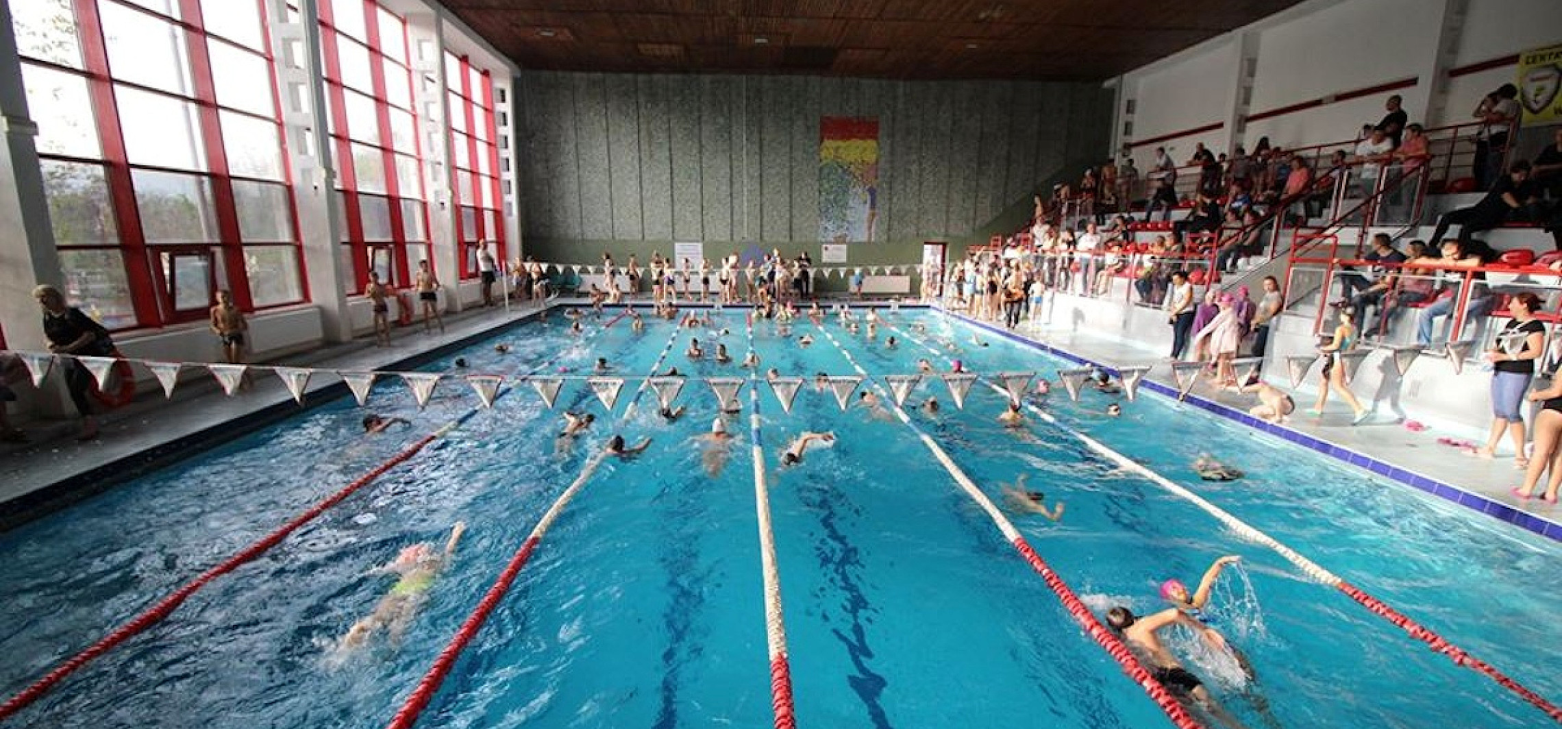Inowrocław - Rekordowa frekwencja na zawodach pływackich