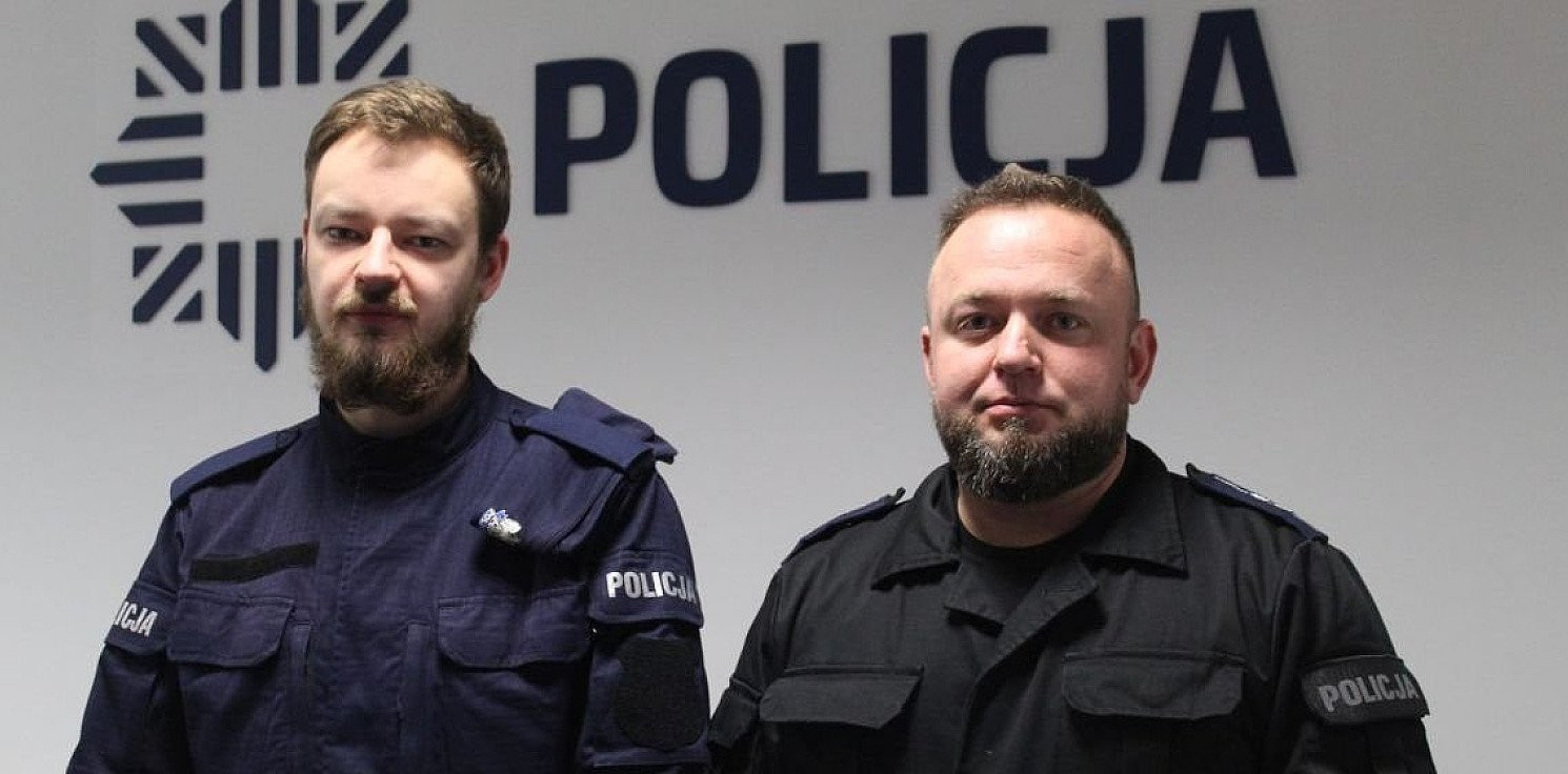 Inowrocław - Stał przy trzepaku. Na szyi miał już pasek