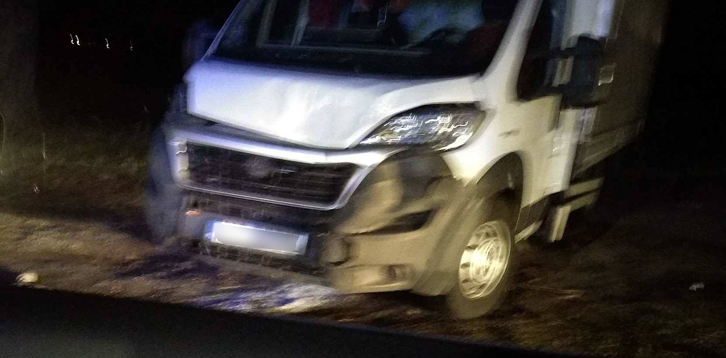 Gniewkowo.online - Kraksa na "15" przed Suchatówką