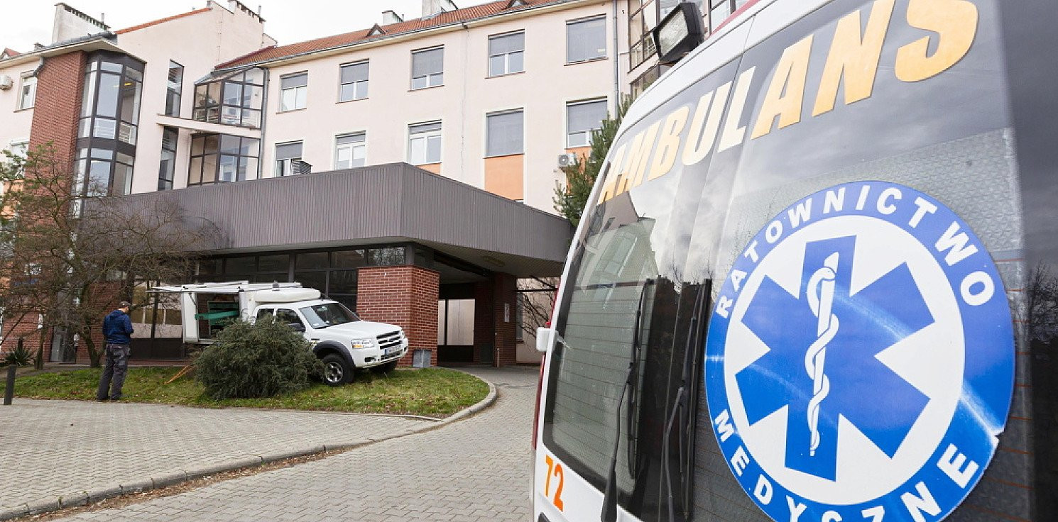 Kraj - W szpitalu, we Wrocławiu zmarł 73-letni mężczyzna zakażony koronawirusem