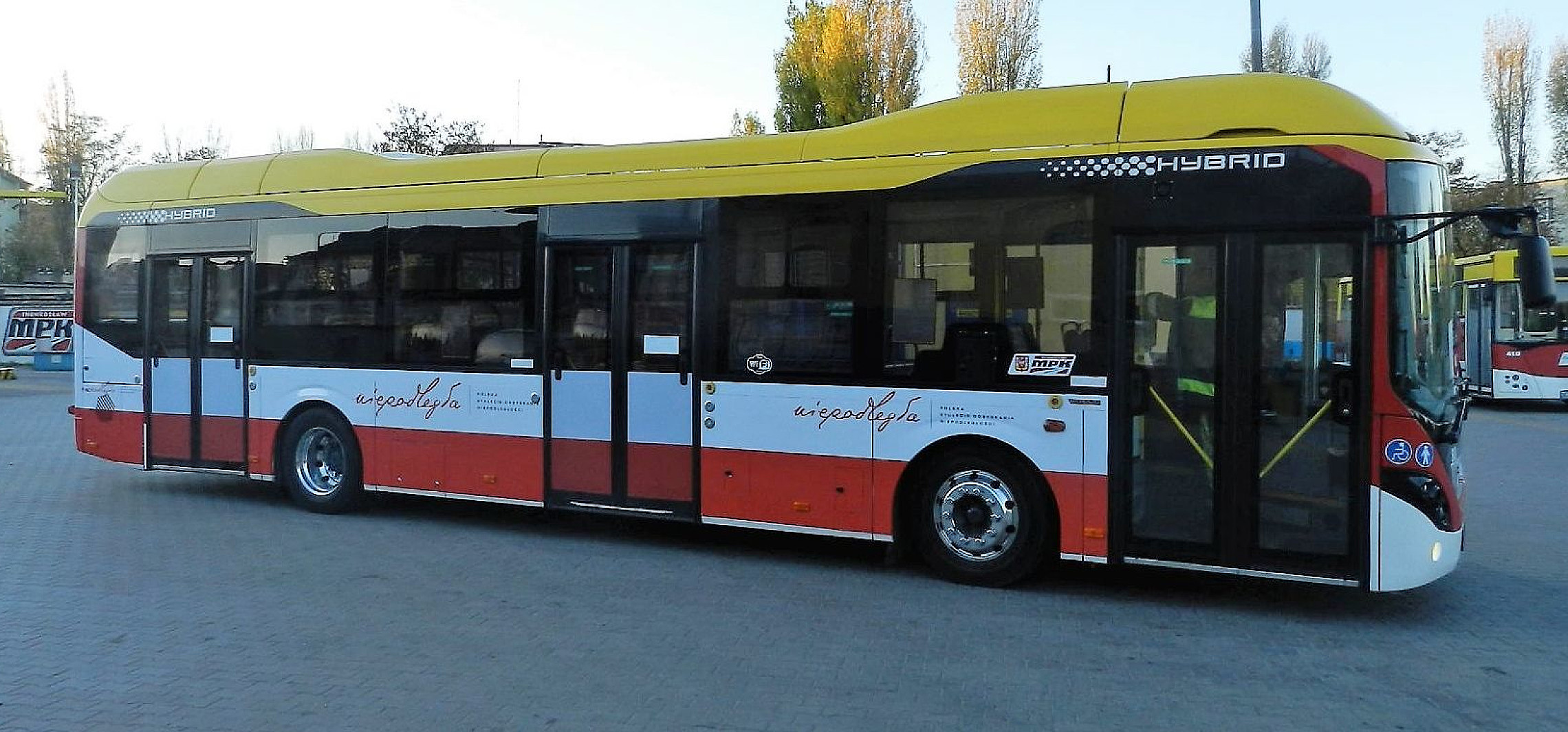 Inowrocław - Patriotyczny autobus na ulicach