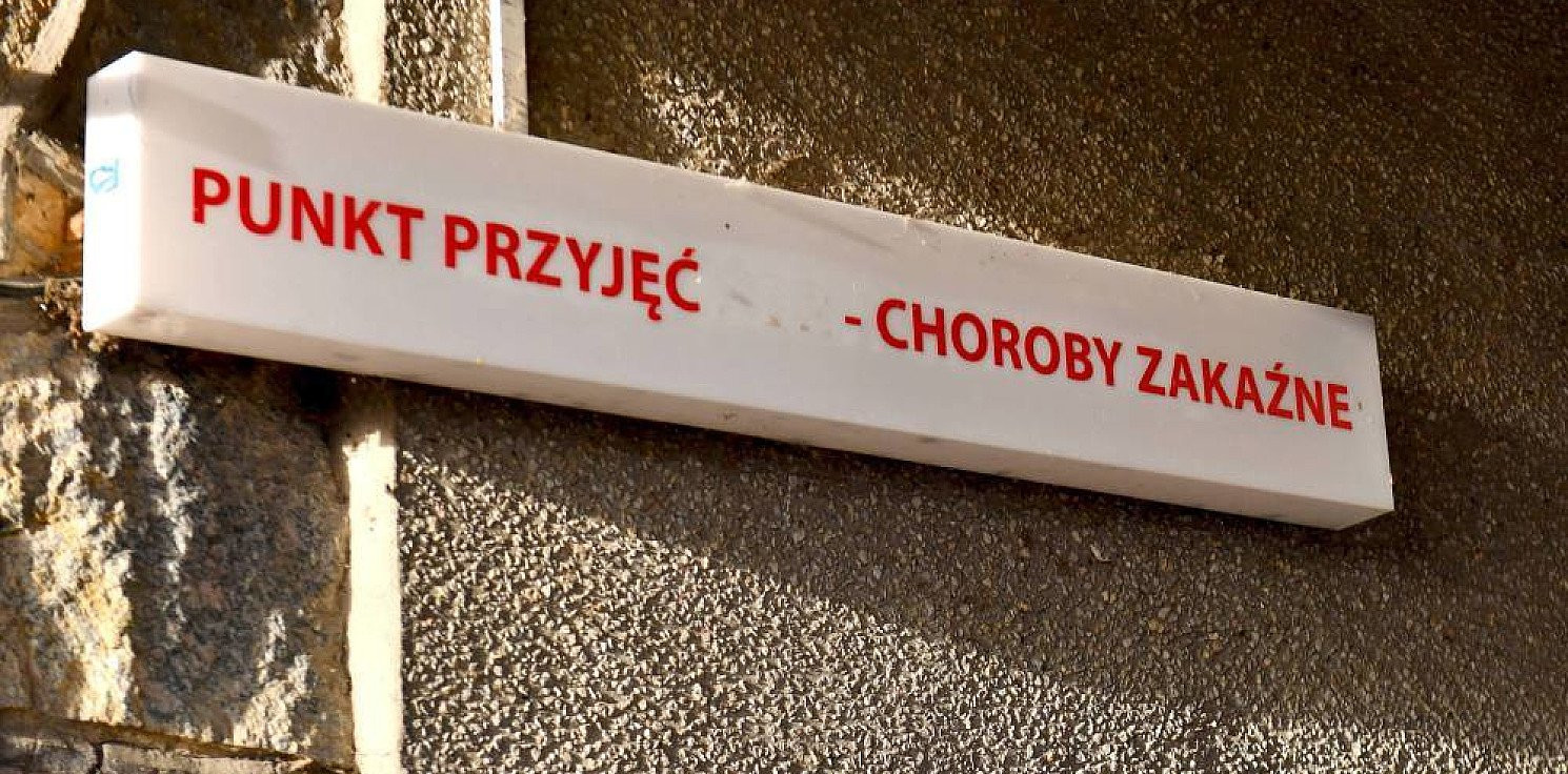 Kraj - MZ: powodem śmierci 37-letniej pacjentki z Poznania było zakażenie koronawirusem
