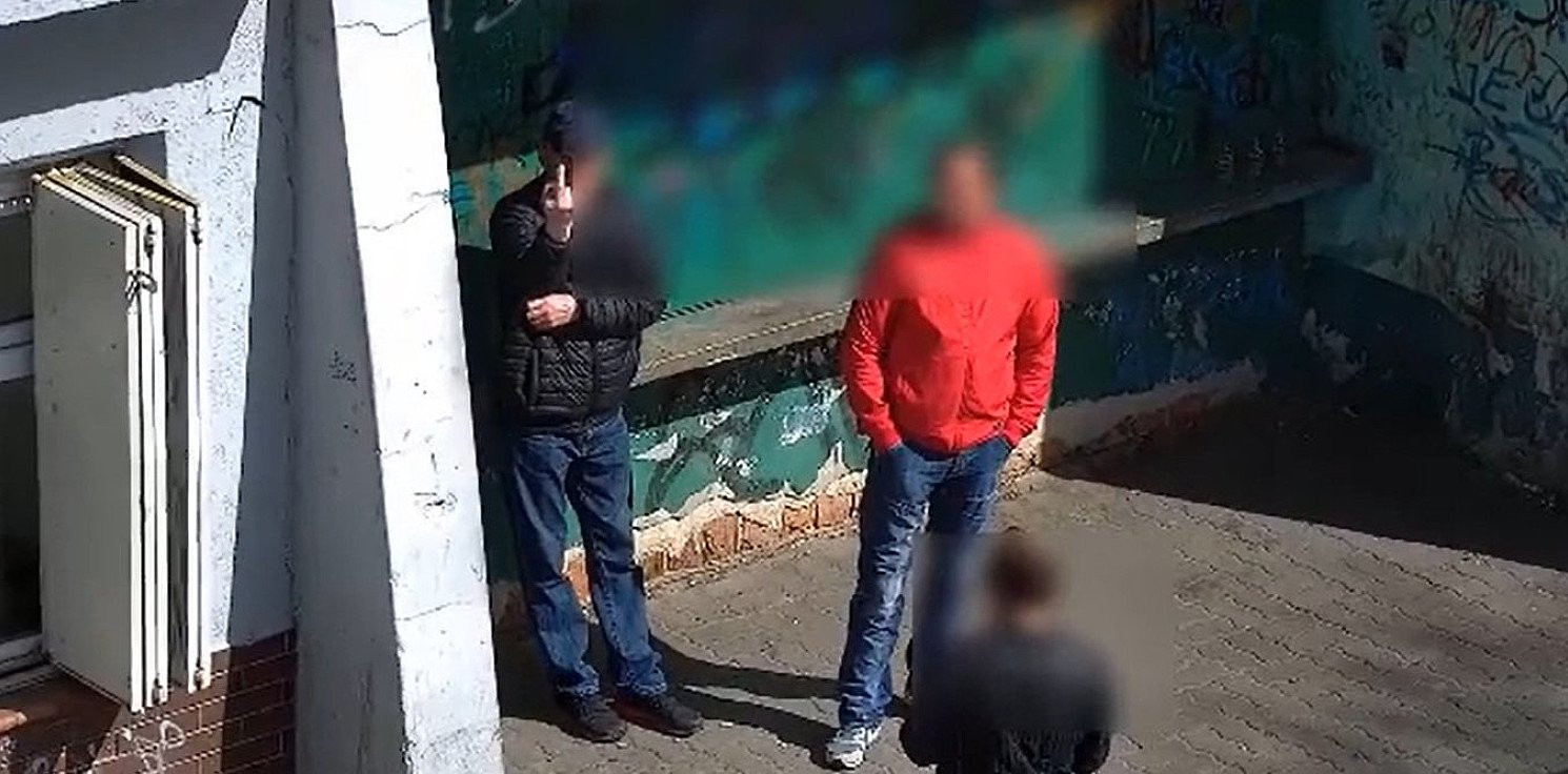 Inowrocław - Opluł i ugryzł strażnika. Wezwano policję