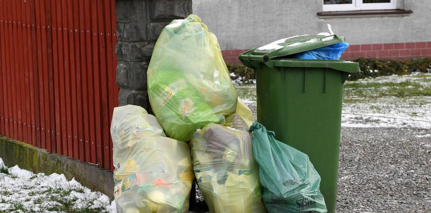Kraj - Wytyczne, jak postępować z odpadami w czasie epidemii