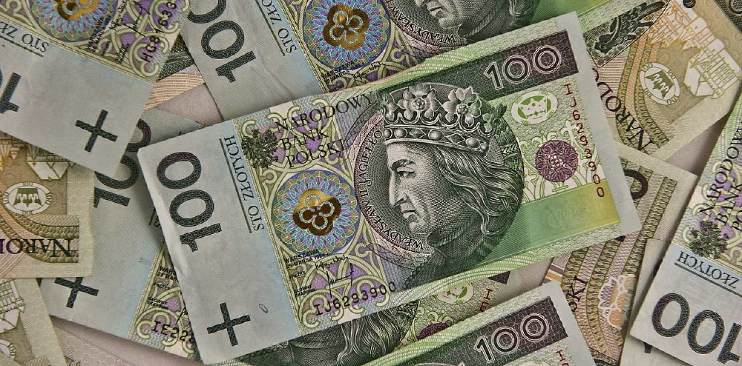 Kraj - NBP: banknot w Polsce zużywa się średnio po 413 dniach