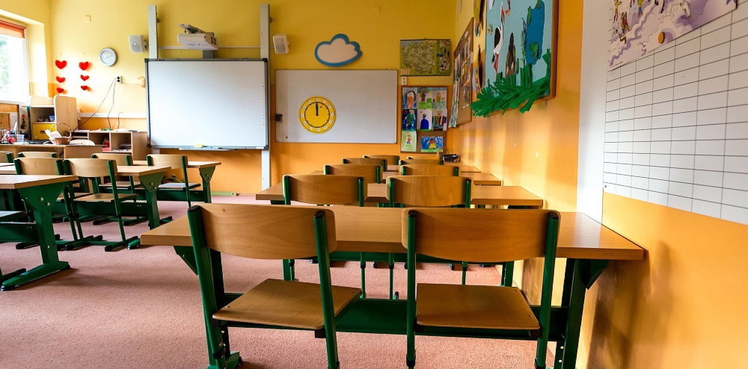 Kraj - Piontkowski: w drugiej połowie maja decyzja o ewentualnym otwarciu szkół