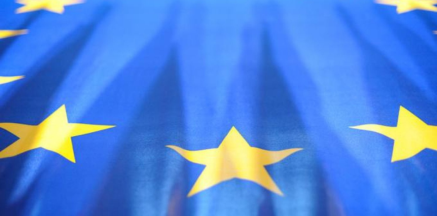 Kraj - Cicikostas, Woźniak i Trzaskowski: UE skoncentrowana na Brukseli i stolicach zbyt ograniczona
