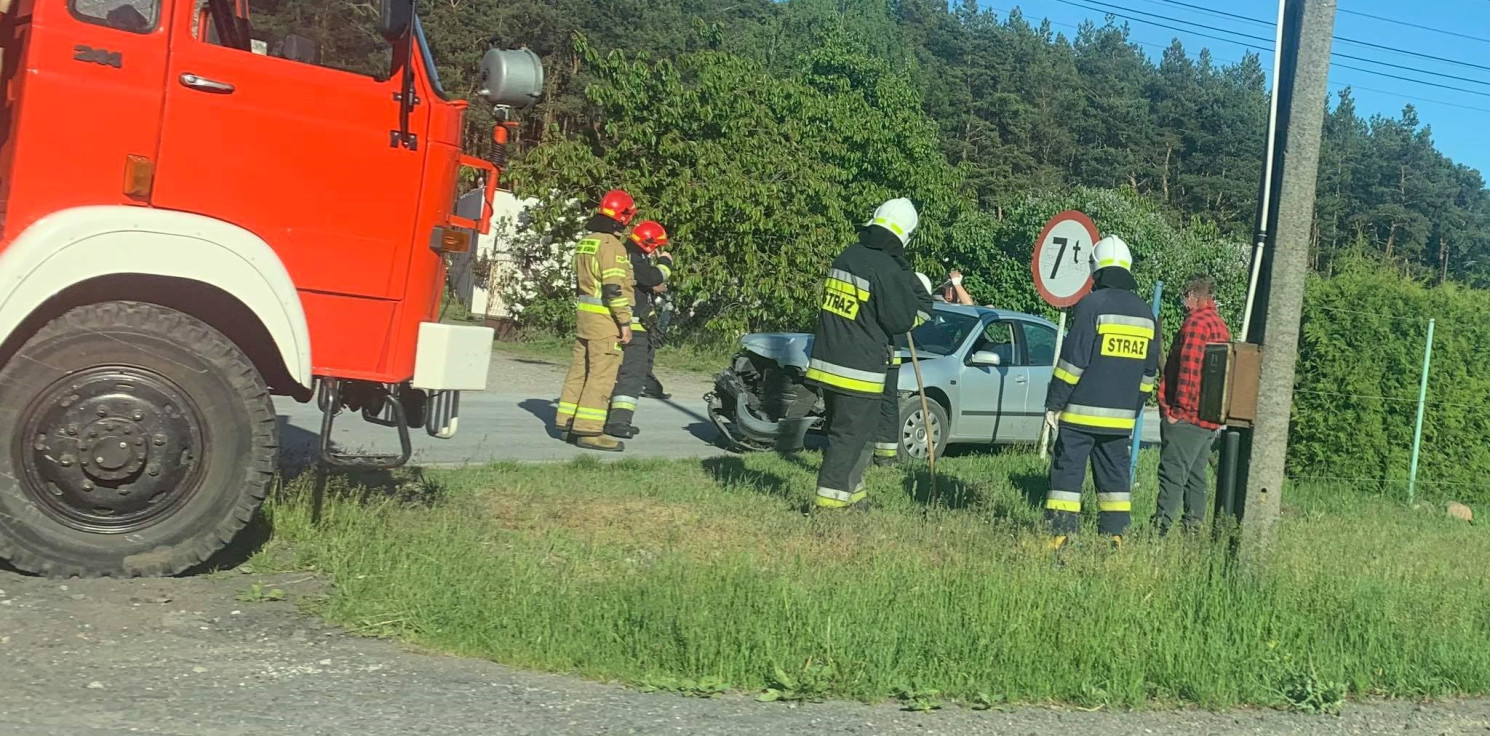 Region - Zderzenie aut między Bąkowem a Dąbrową Biskupią