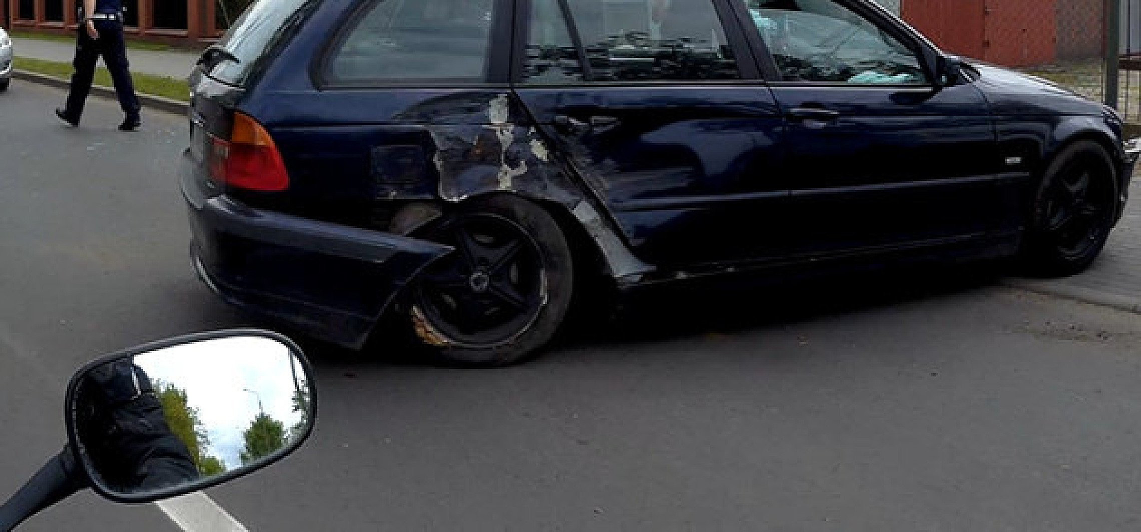 Inowrocław - BMW uderzyło w latarnię