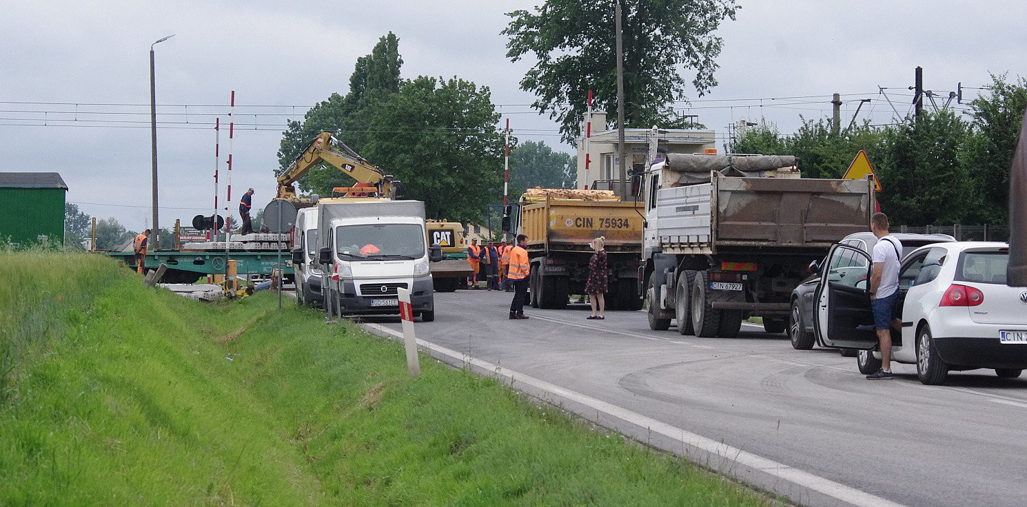Inowrocław - Ruszyły prace na przejeździe. Są utrudnienia