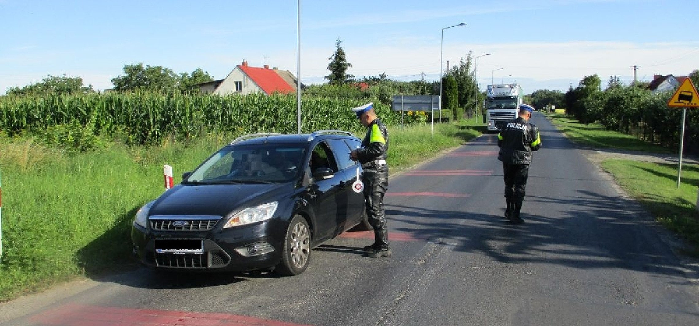 Janikowo - Policja na przejeździe kolejowym