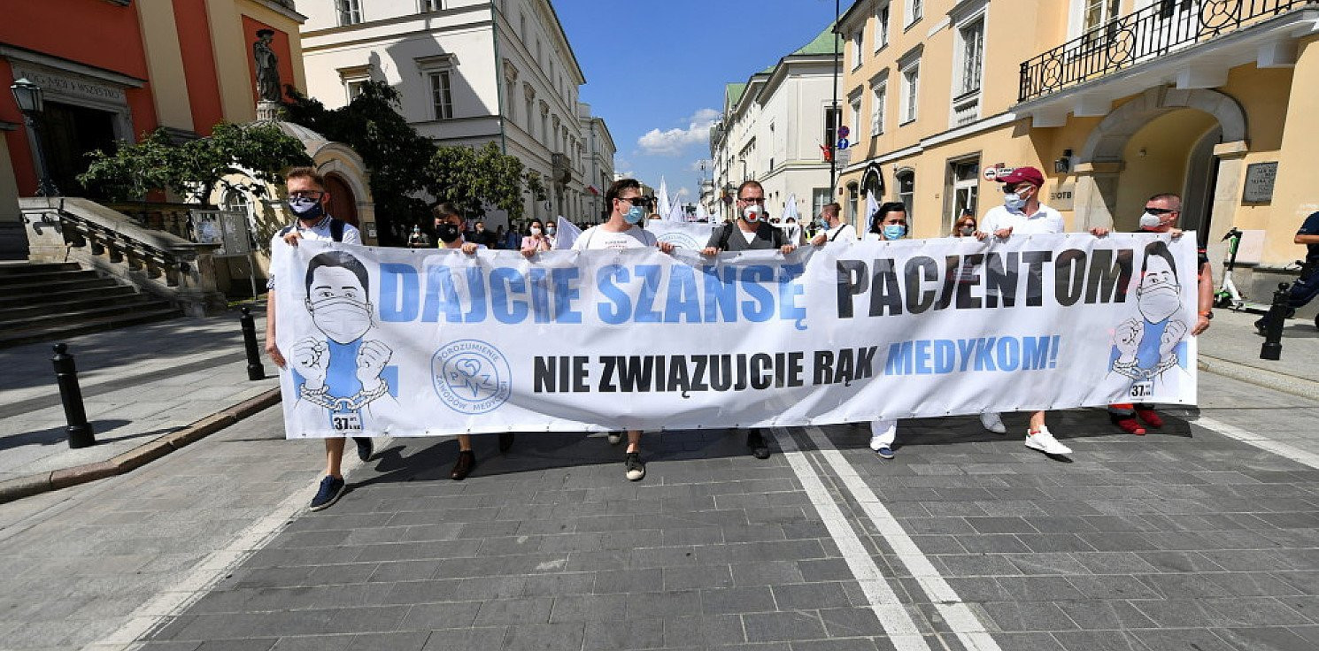 Kraj - W Warszawie protestowali pracownicy służby zdrowia