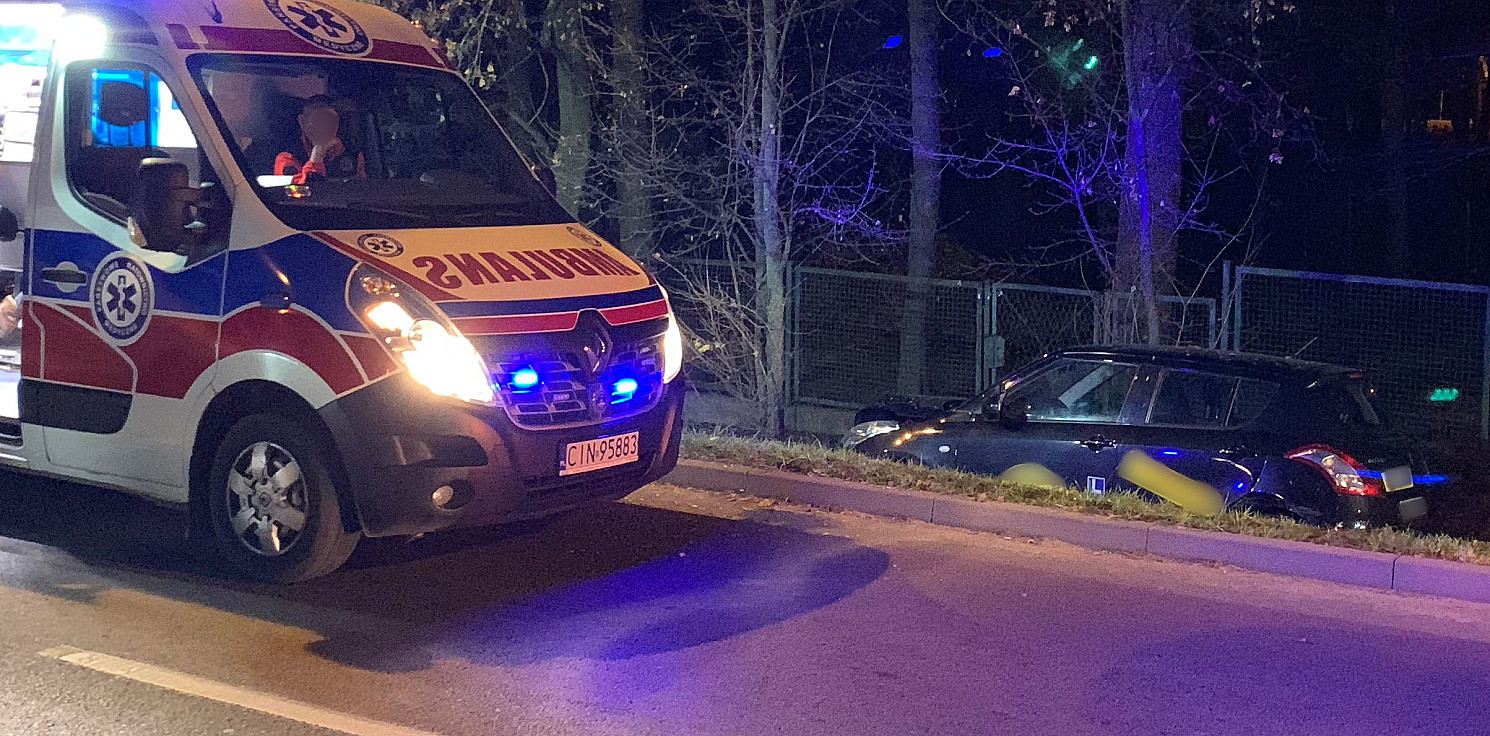 Inowrocław - Na Rąbinie suzuki wpadło do rowu