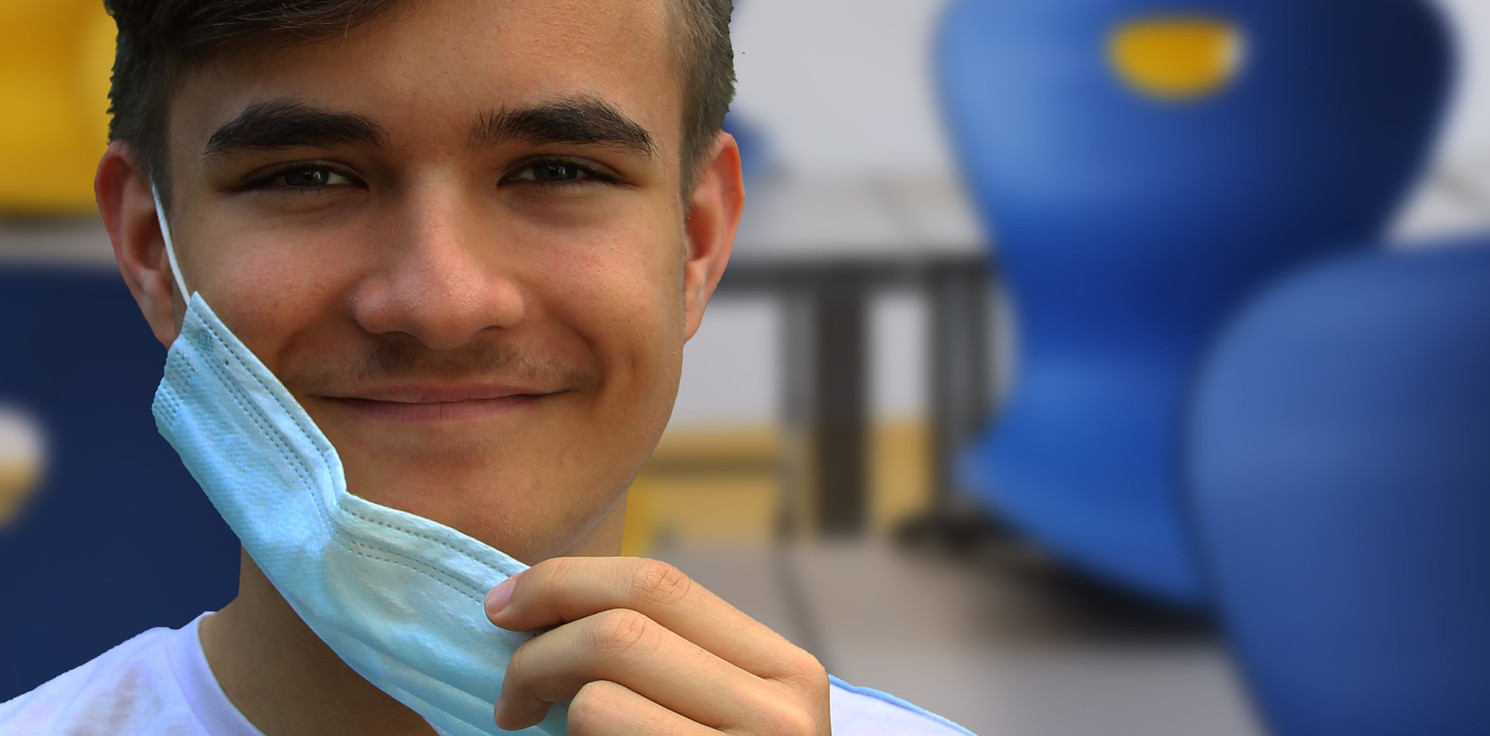 Kraj - Piontkowski: nie będzie obowiązku zasłaniania nosa i ust w miejscach wspólnych w każdej szkole