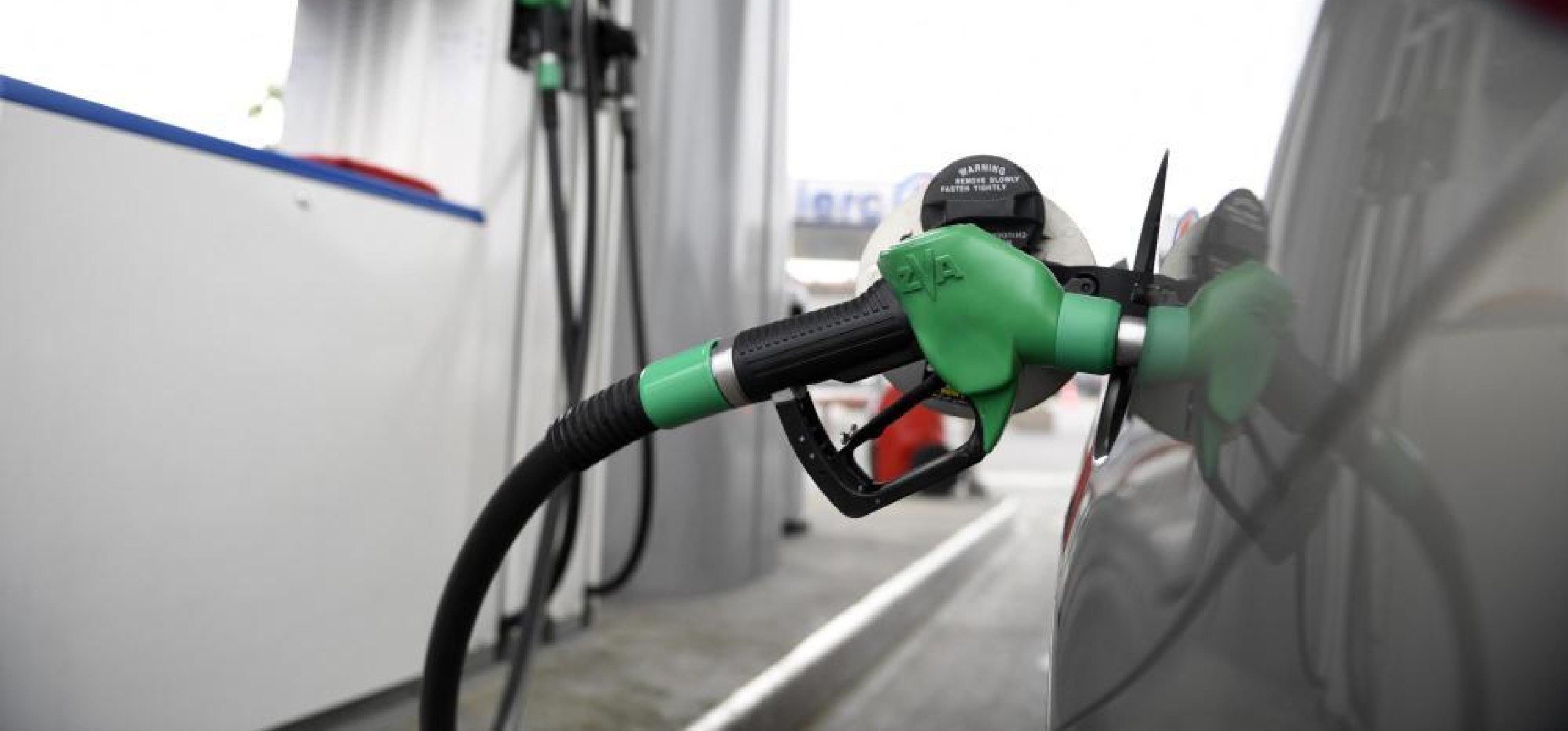 Analitycy: na stacjach paliw możliwe niewielkie obniżki cen