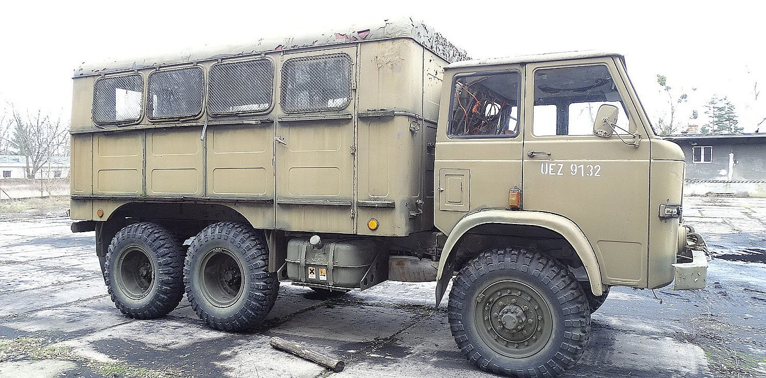 Bydgoszcz - Powojskowe auta i sprzęt. Są do kupienia