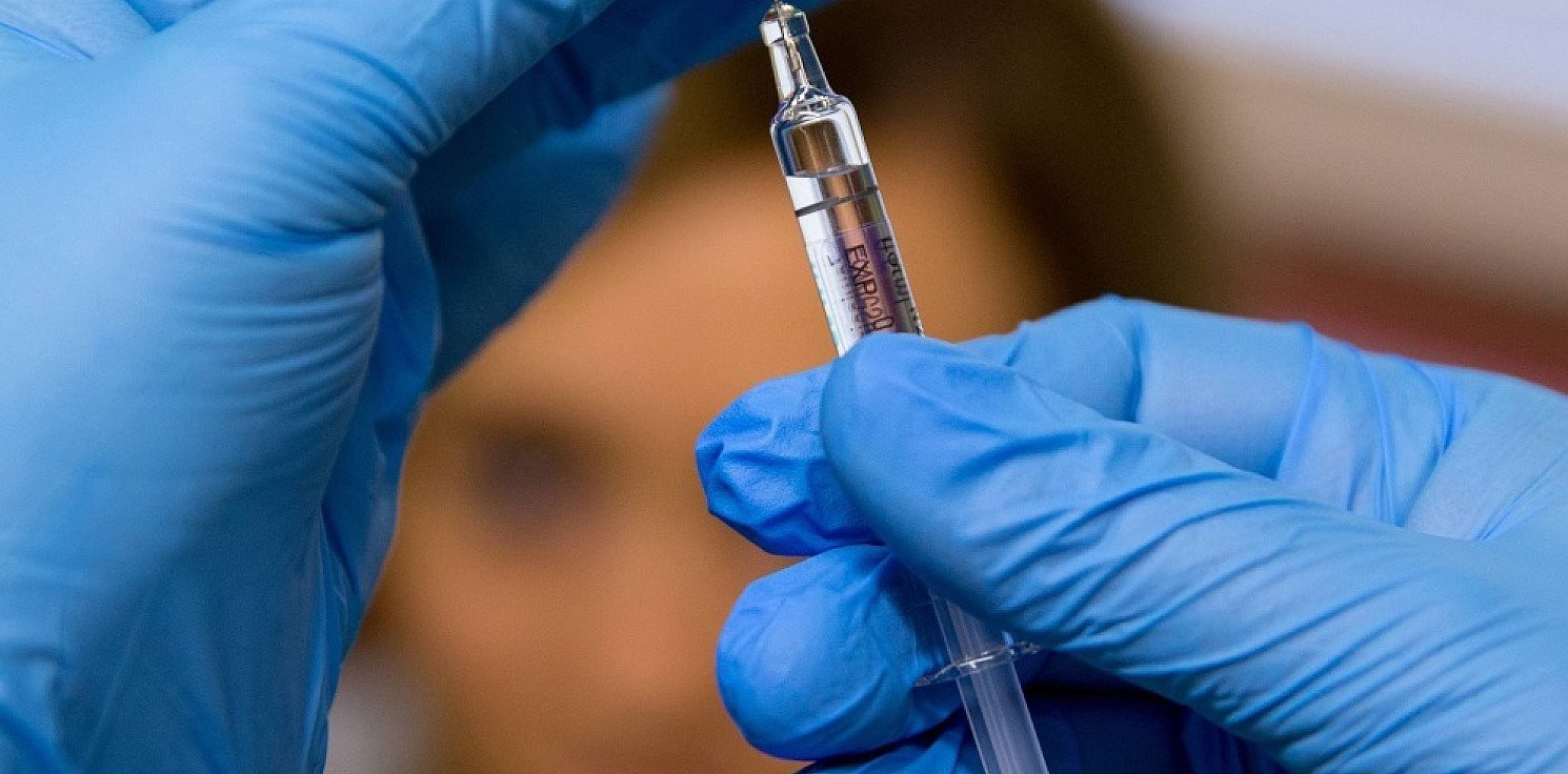 Kraj - Minister zdrowia: liczba dostępnych szczepionek przeciw grypie przekroczy 2,5 mln
