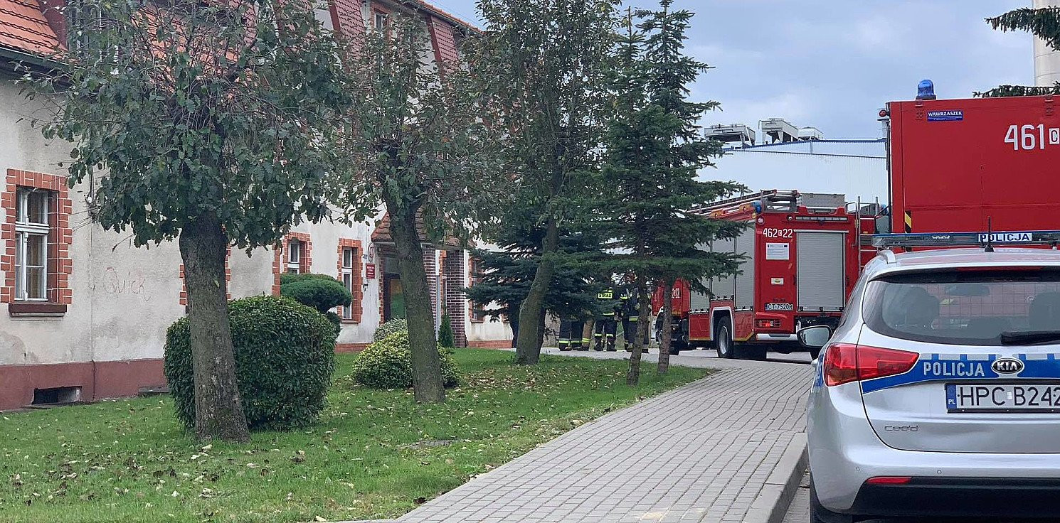 Gniewkowo.online - Ewakuacja szkoły po informacji o bombie