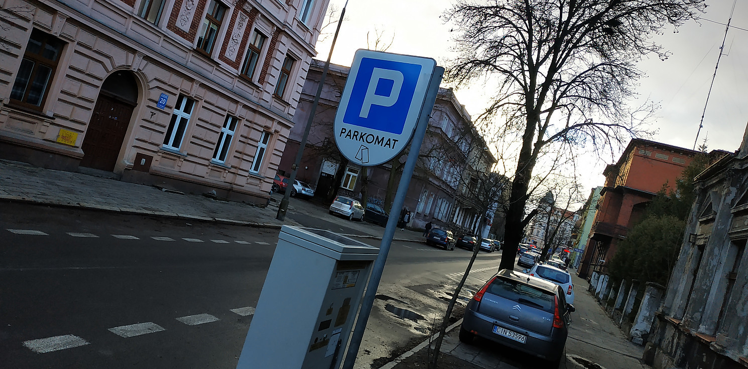 Inowrocław - Za postój na powiatowej drodze zapłacimy miastu