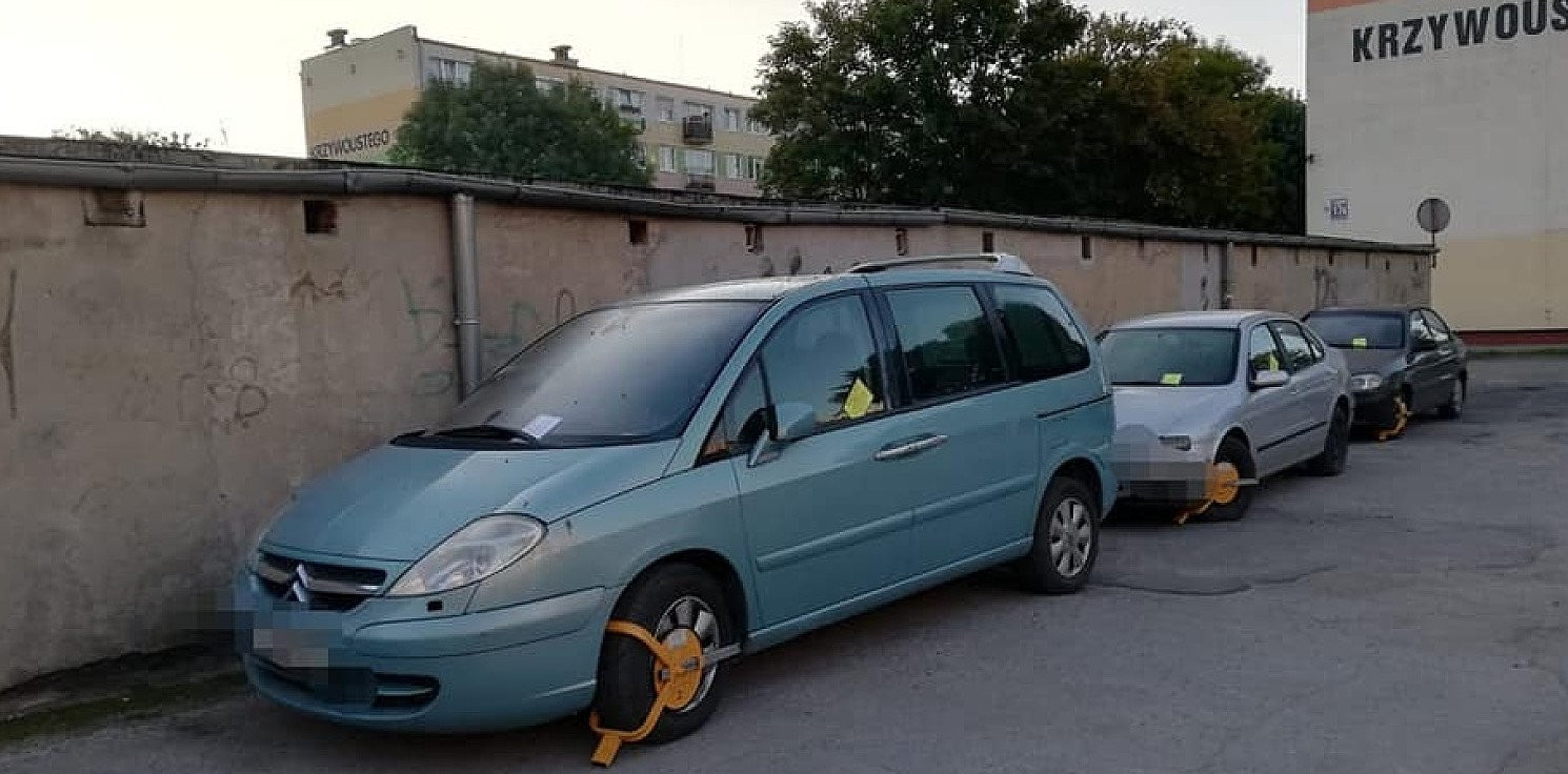 Inowrocław - Blokady na koła poszły w ruch