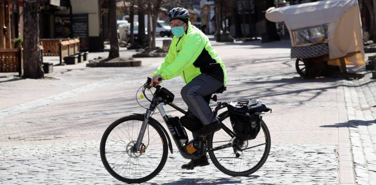 Kraj - Cała Polska od soboty w żółtej strefie, z wyjątkiem 38 powiatów objętych strefą czerwoną