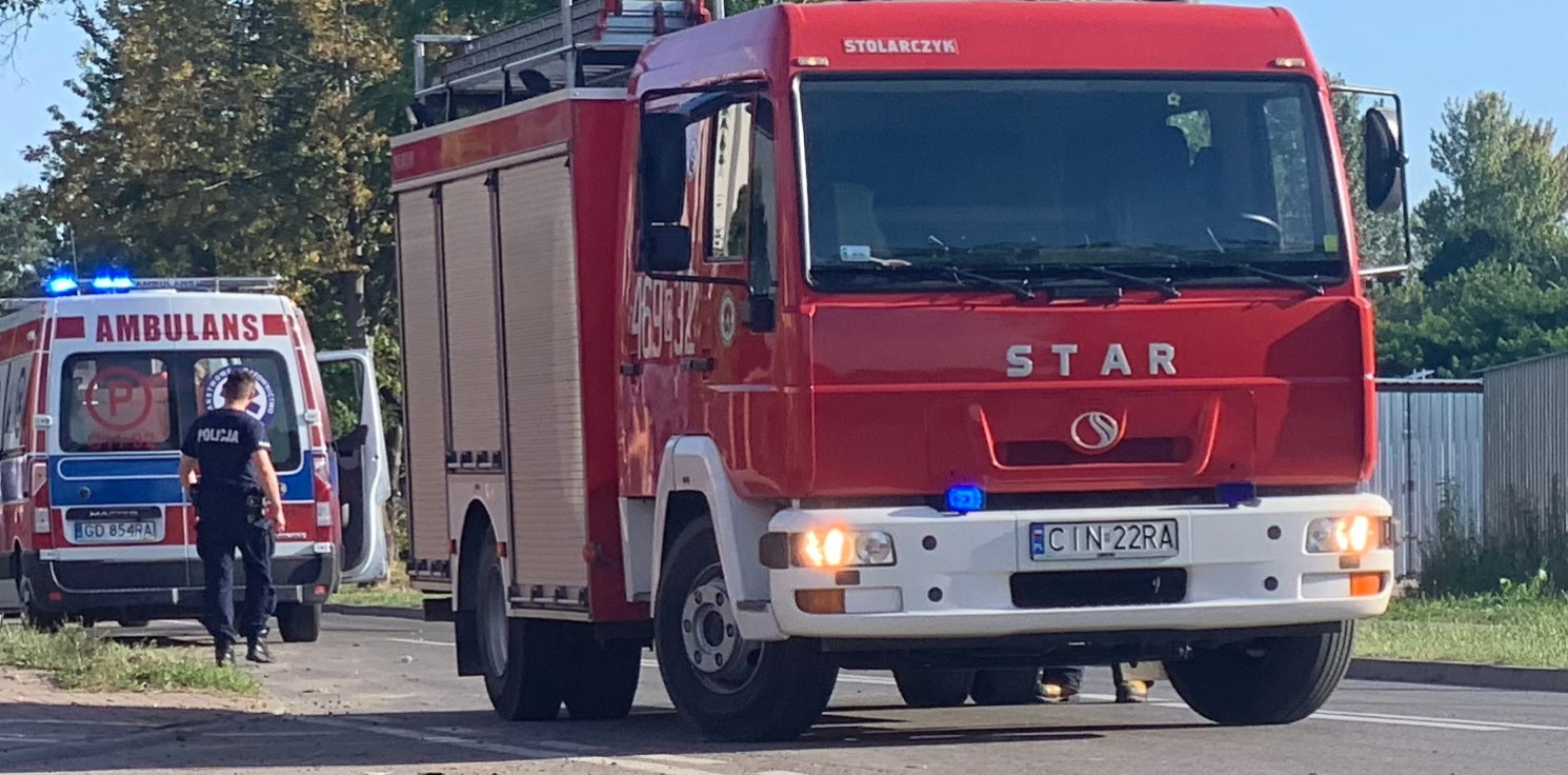 Kujawsko-Pomorskie - Auto uderzyło w drzewo. Nie żyje 17-latka