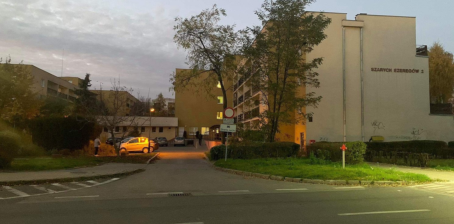 Inowrocław - Zgon 48-latka na ulicy. "Pogotowie odmówiło pomocy"