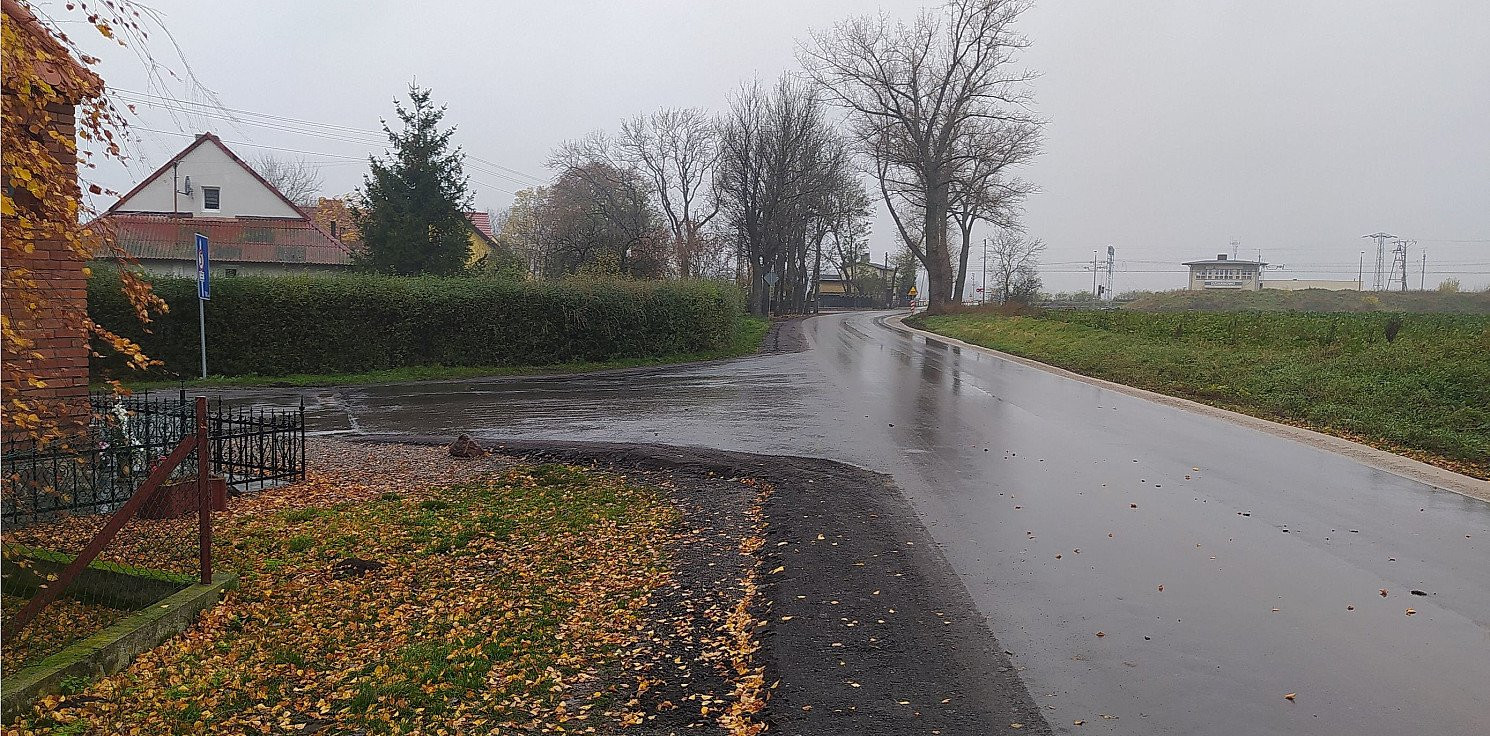 Region - Nowa jezdnia i chodnik na drogach w regionie