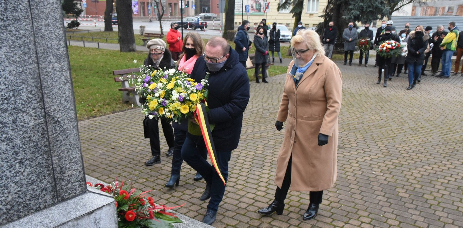 Inowrocław - Uczczono 160. rocznicę urodzin Jana Kasprowicza