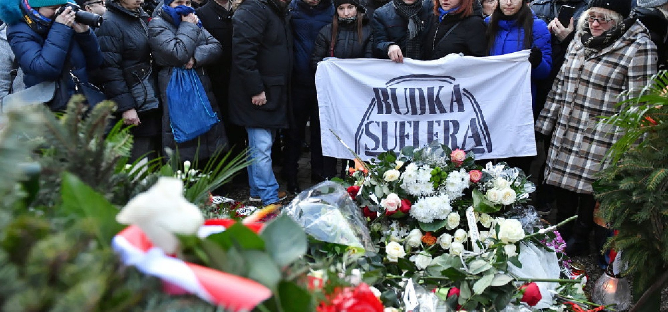 W Pakoci otwarto dom dziennego pobytu dla seniorw i osb samotnych. muzykoterapia, zajcia artystyczne, kulturalne, wycieczki, spotkania okazjonalne. Zajcia Rojewo Volkswagen uderzy w drzewo Inowrocaw. Pako - Nowy dom seniora ju otwarty - emilyinalaska.com - wiesz